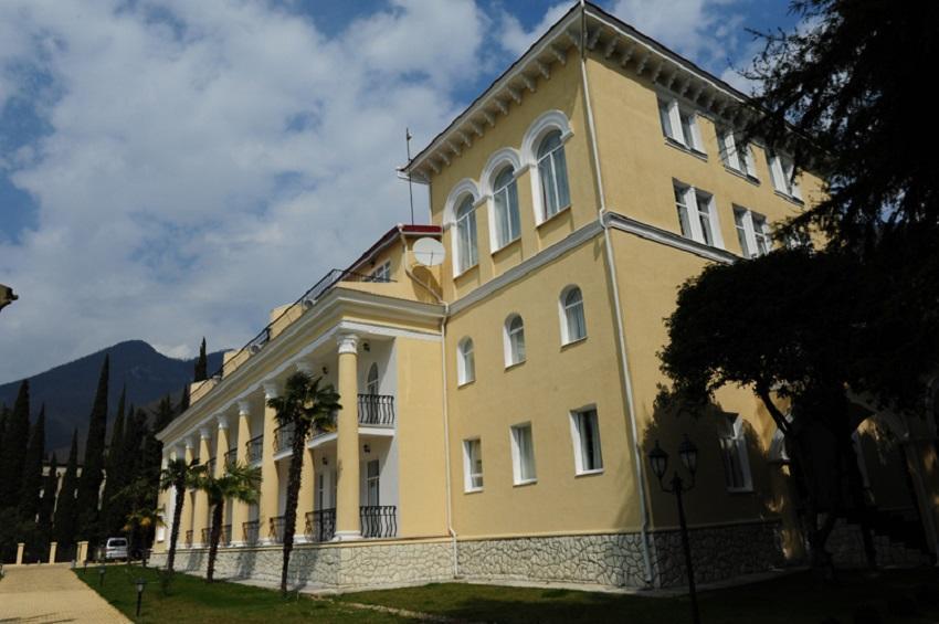 Lazurniy Bereg Hotel Gagra Eksteriør billede