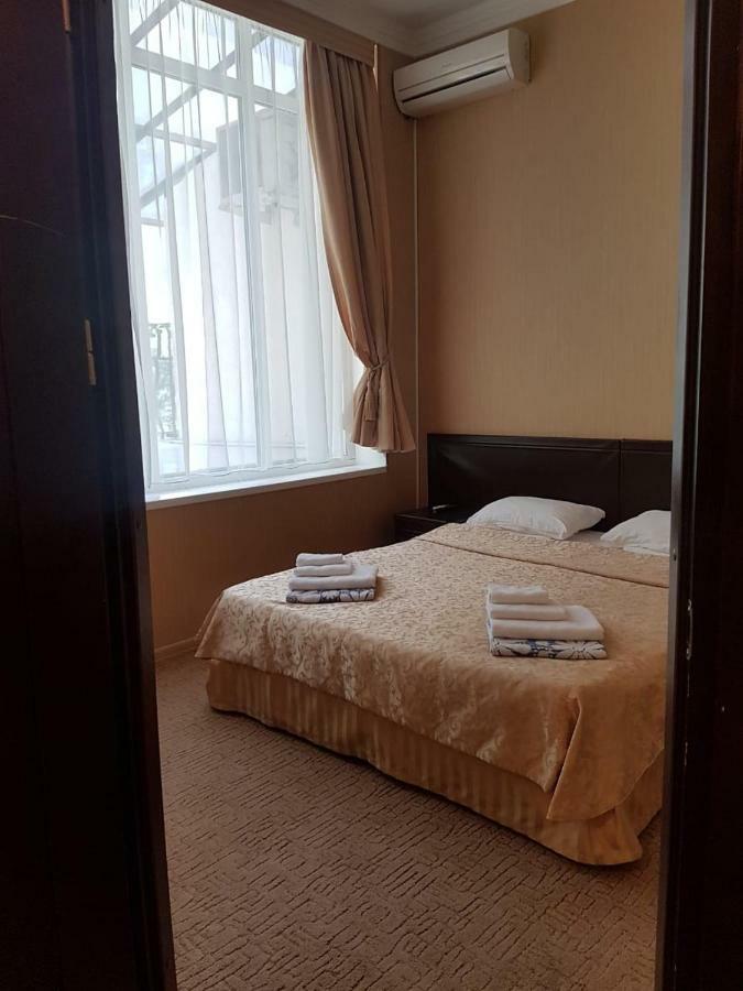 Lazurniy Bereg Hotel Gagra Eksteriør billede