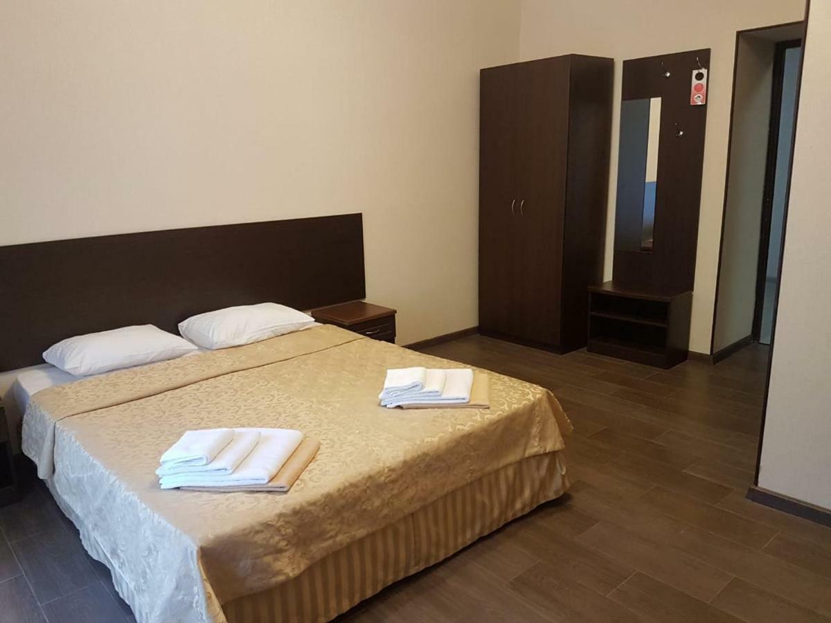Lazurniy Bereg Hotel Gagra Eksteriør billede